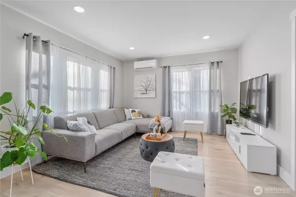 Seattle, WA 98106,7901 16th AVE SW