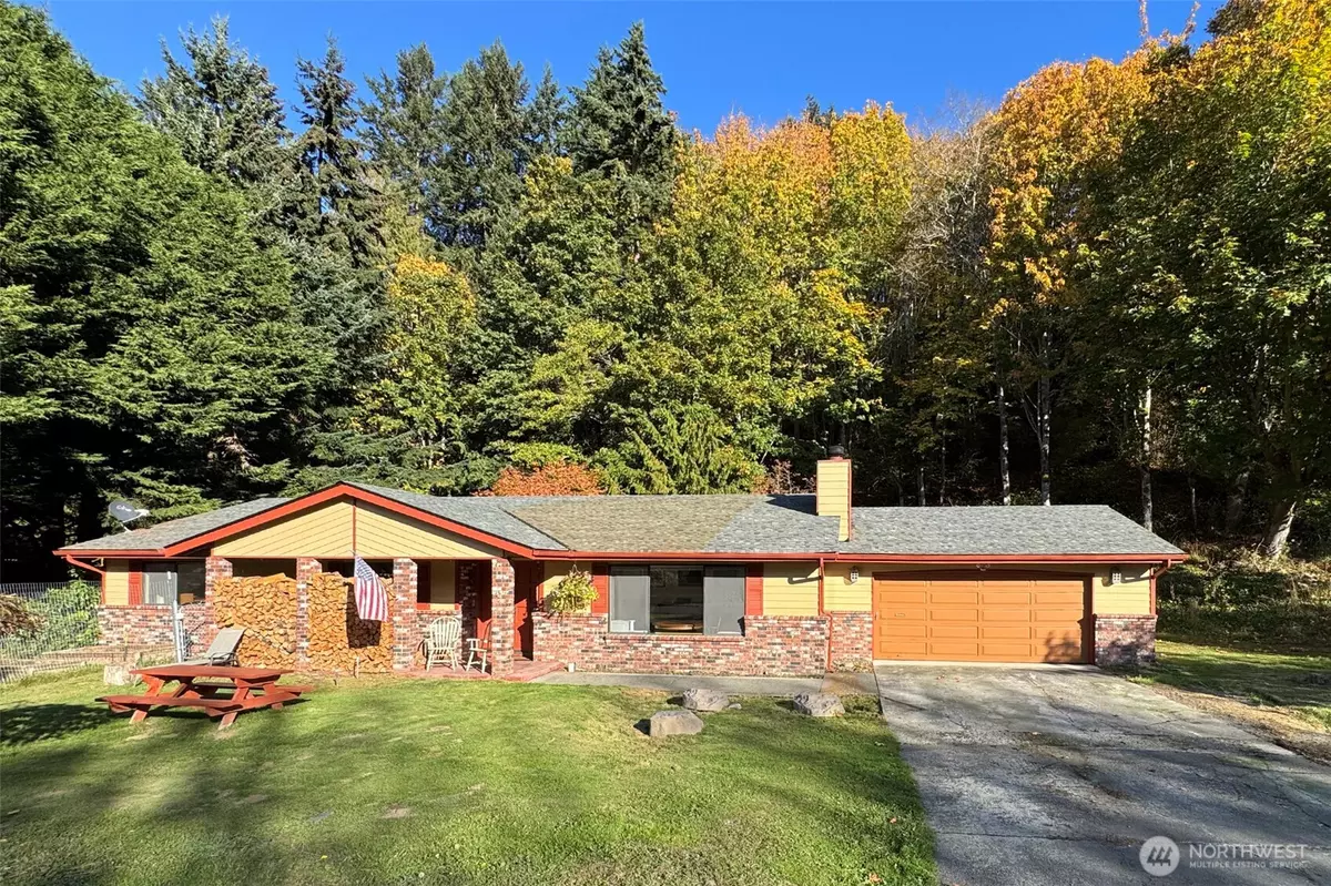 Port Angeles, WA 98363,572 Strait View DR