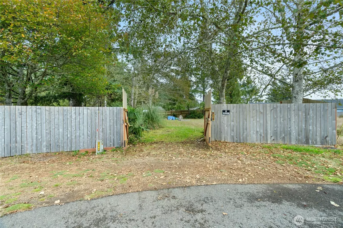 Ocean Shores, WA 98569,808 Scoter CT SE