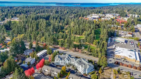 Lynnwood, WA 98036,6918 208th ST SW #208
