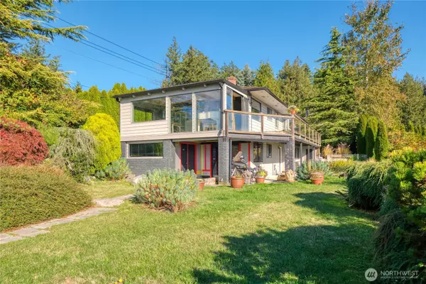 Point Roberts, WA 98281,2045 APA RD