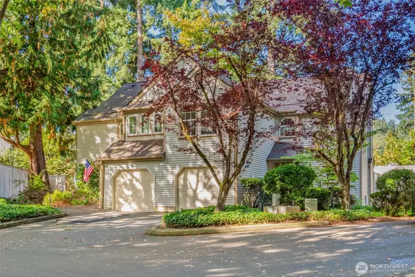 10102 NE 135th LN #Unit 8, Kirkland, WA 98034