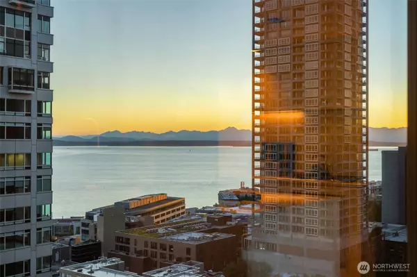 2033 2nd AVE #1111, Seattle, WA 98121