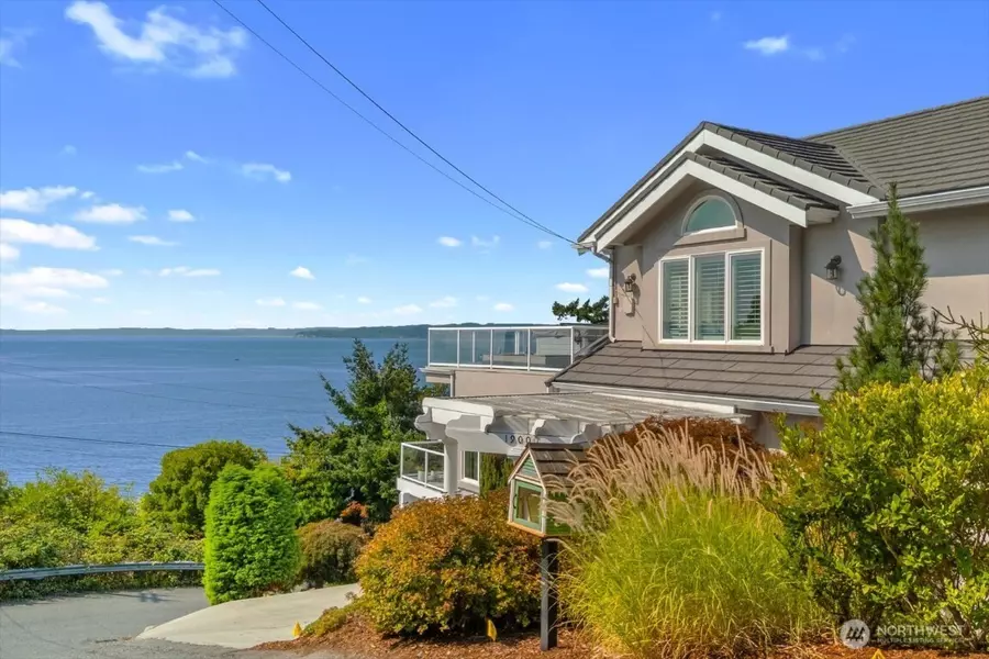 19000 Richmond Beach DR NW, Shoreline, WA 98177