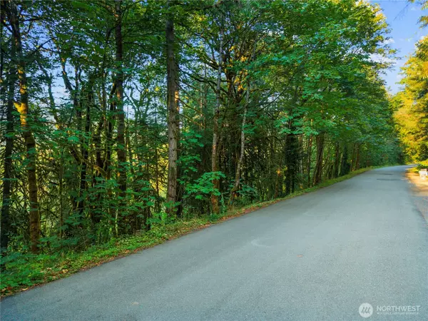 Issaquah, WA 98027,245 xx SE 146th ST