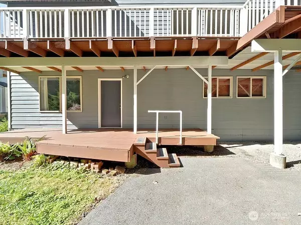 721 Crown DR #2, Everett, WA 98203