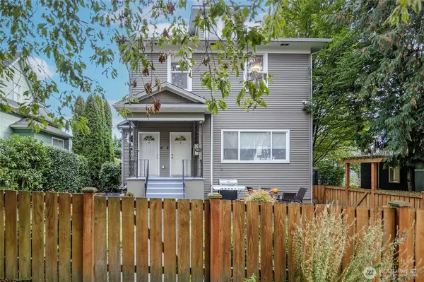 Seattle, WA 98103,3624 Whitman AVE N #4