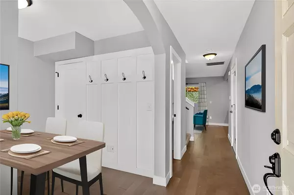 Lake Stevens, WA 98258,8325 4th ST NE