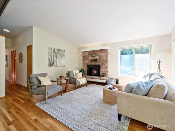 Kenmore, WA 98028,6042 NE 200th ST