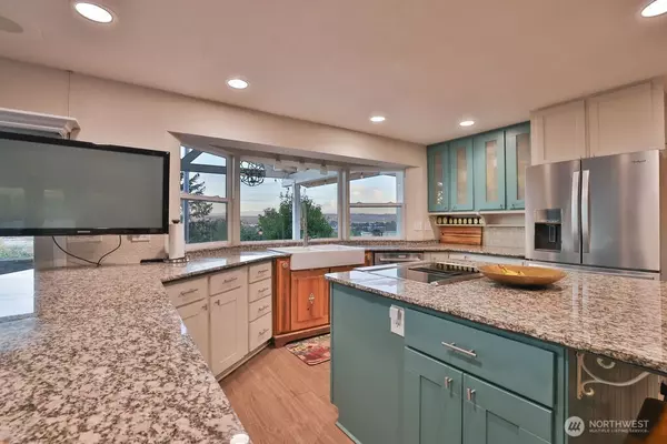 Auburn, WA 98001,100 Mountain View DR SW