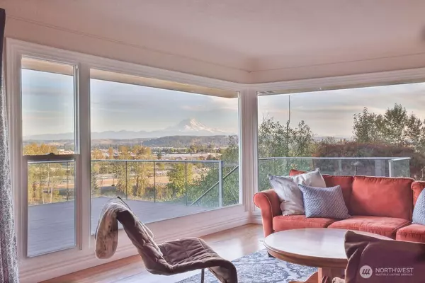 Auburn, WA 98001,100 Mountain View DR SW