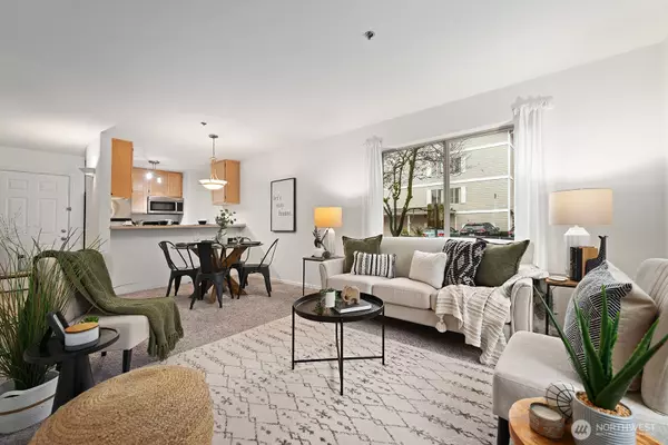 1910 W Casino RD #213, Everett, WA 98204