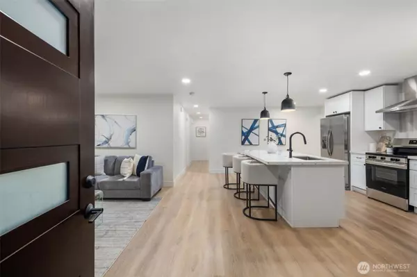 Kirkland, WA 98034,10459 NE 142nd ST