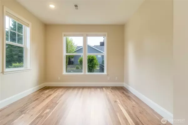 College Place, WA 99324,711 SE Pheasant Run