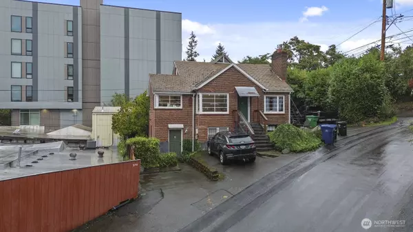 Seattle, WA 98103,9716 Greenwood AVE N