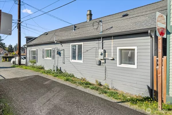 Burien, WA 98166,15212 9th AVE SW