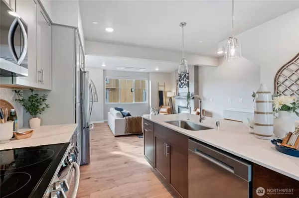 Lynnwood, WA 98087,14424 Madison WAY #E3