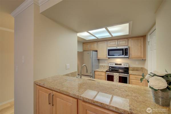 14779 NE 32nd ST #A302, Bellevue, WA 98007