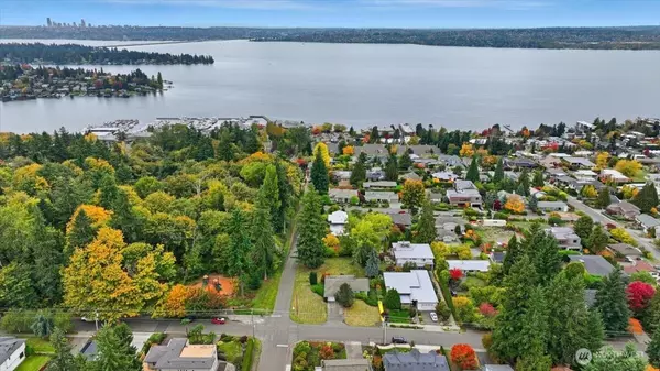 Kirkland, WA 98033,5501 106th AVE NE