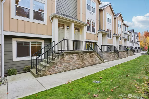 Bothell, WA 98011,12006 NE 194th CT #E