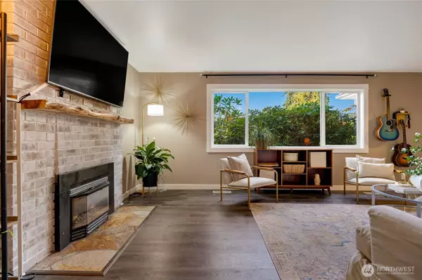 Edmonds, WA 98026,8804 209th PL SW