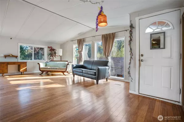 Port Orchard, WA 98367,12524 Westbrook DR SW