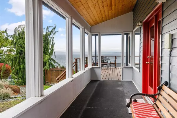 Freeland, WA 98249,5495 Windmill LN