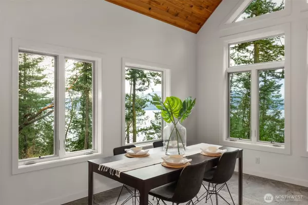 Port Townsend, WA 98368,409 Lane De Chantal