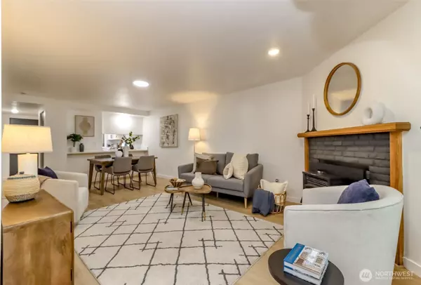 Everett, WA 98204,8407 18TH AVE W #4-103