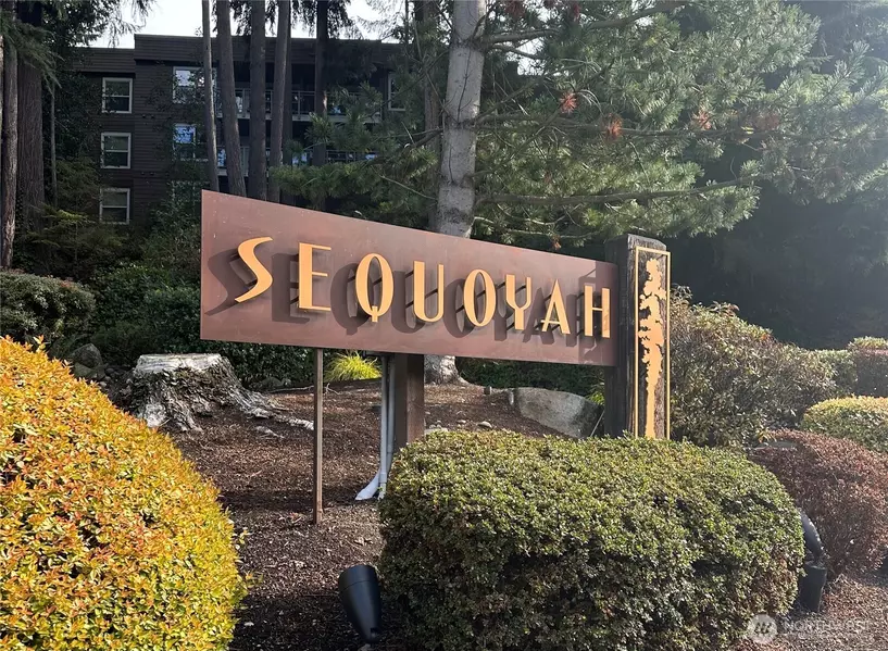22910 90th AVE W #E207, Edmonds, WA 98026