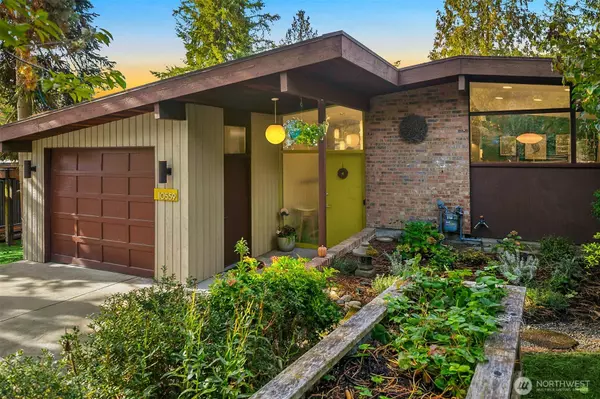 10559 41st PL NE, Seattle, WA 98125