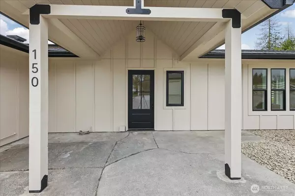 Sequim, WA 98382,150 Cliff Robinson LN