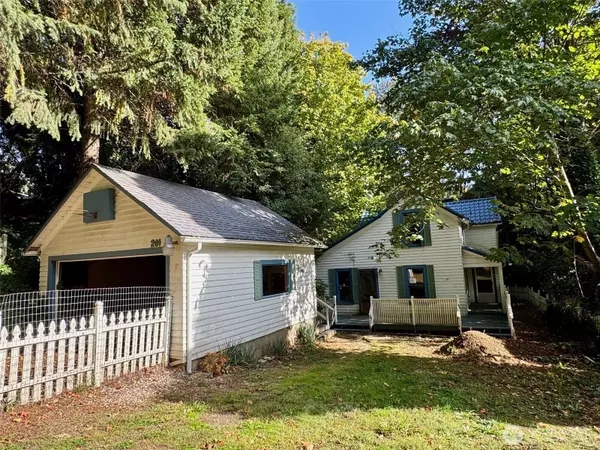 201 E Moore AVE, Shelton, WA 98584