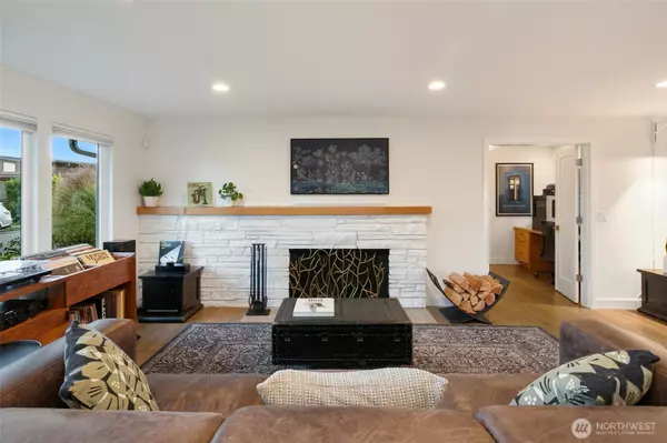 Lake Forest Park, WA 98155,16505 Shore DR NE