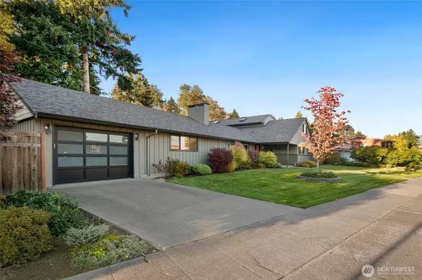 Lake Forest Park, WA 98155,16505 Shore DR NE