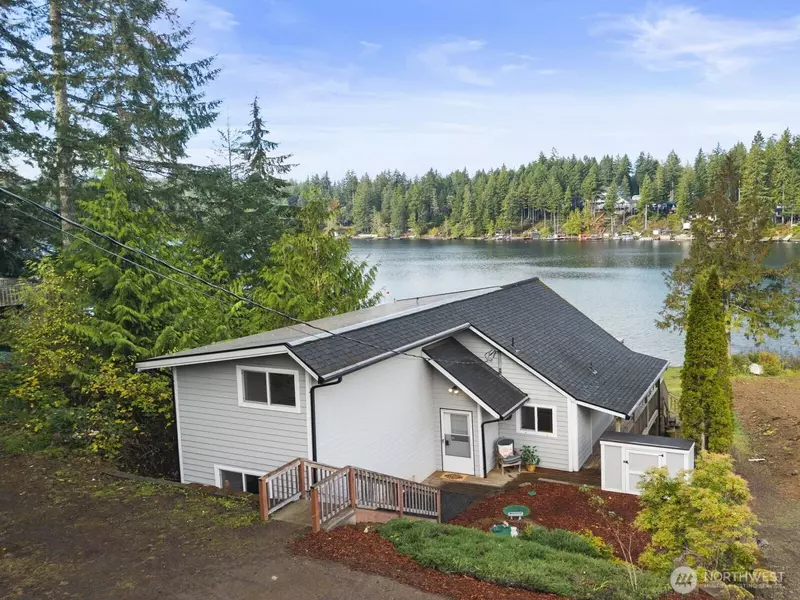 21 NE Rhododendron BLVD, Tahuya, WA 98588