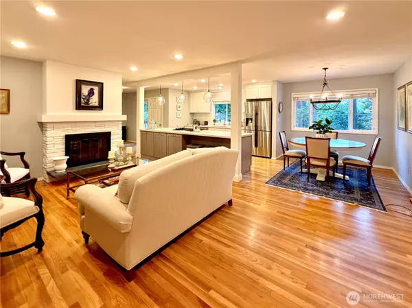 Bellevue, WA 98006,15934 SE 41st Place