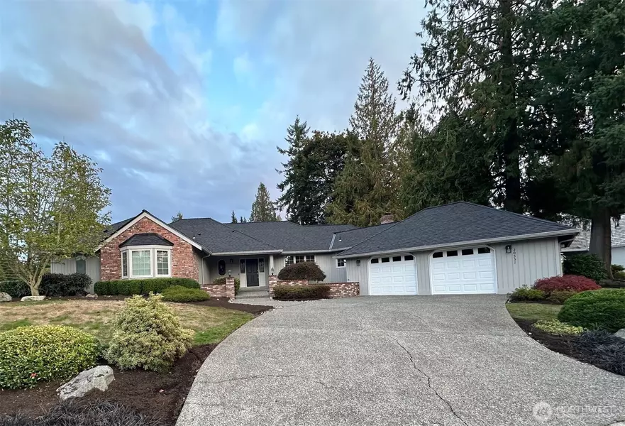 20331 NE 38th ST, Sammamish, WA 98074