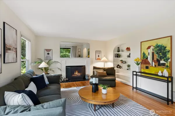 Seattle, WA 98125,11307 24th AVE NE