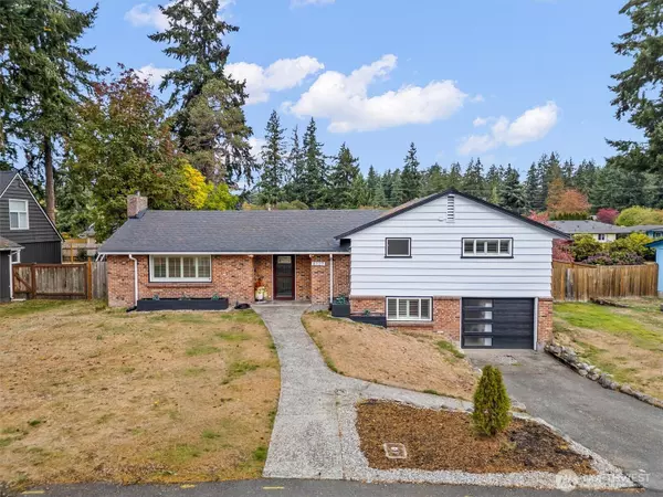 8127 Sherwood Forest ST SW, Lakewood, WA 98498