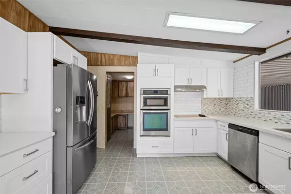 Renton, WA 98059,201 Union AVE SE #164