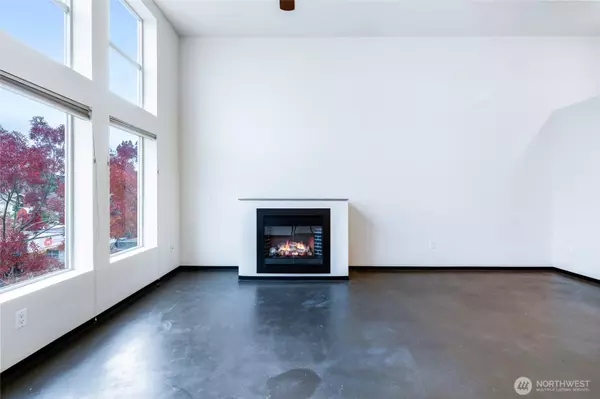 Seattle, WA 98103,4422 Bagley AVE N #303