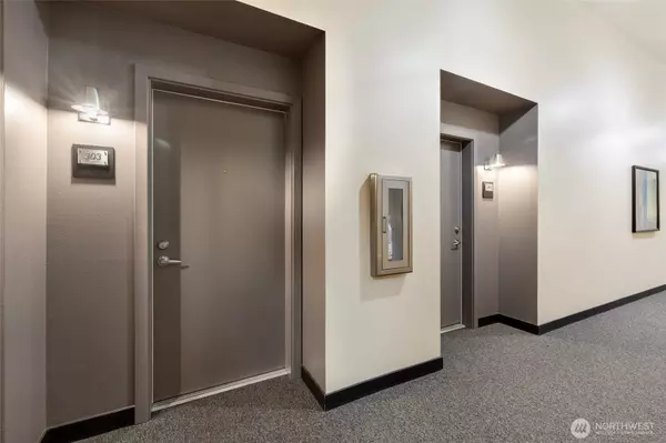 Seattle, WA 98103,4422 Bagley AVE N #303