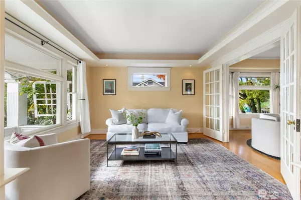 Seattle, WA 98103,502 N 60th ST