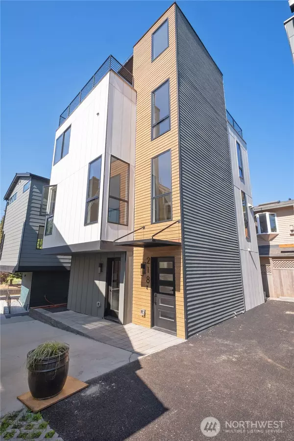 218 21st AVE E, Seattle, WA 98112