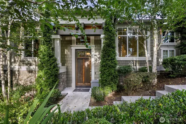 Kirkland, WA 98033,10905 102nd AVE NE