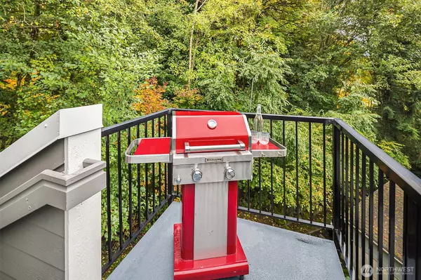 Bothell, WA 98011,12023 NE 204th PL #E303