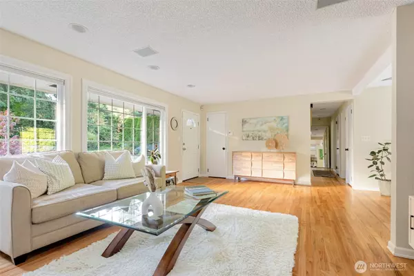 Normandy Park, WA 98166,20612 Marine View DR SW