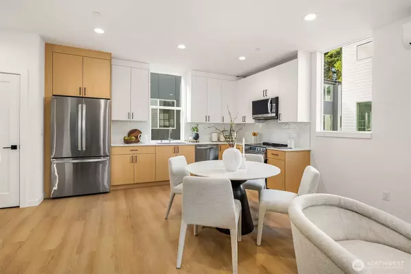 Shoreline, WA 98155,18013 2nd AVE NE #C