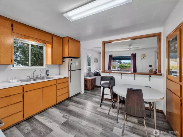 Everett, WA 98201,2426 Pine ST